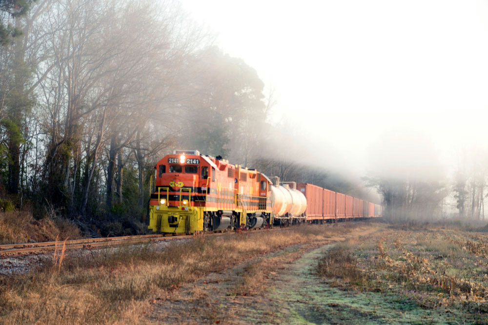 Bishopville Trash train through the morning fog